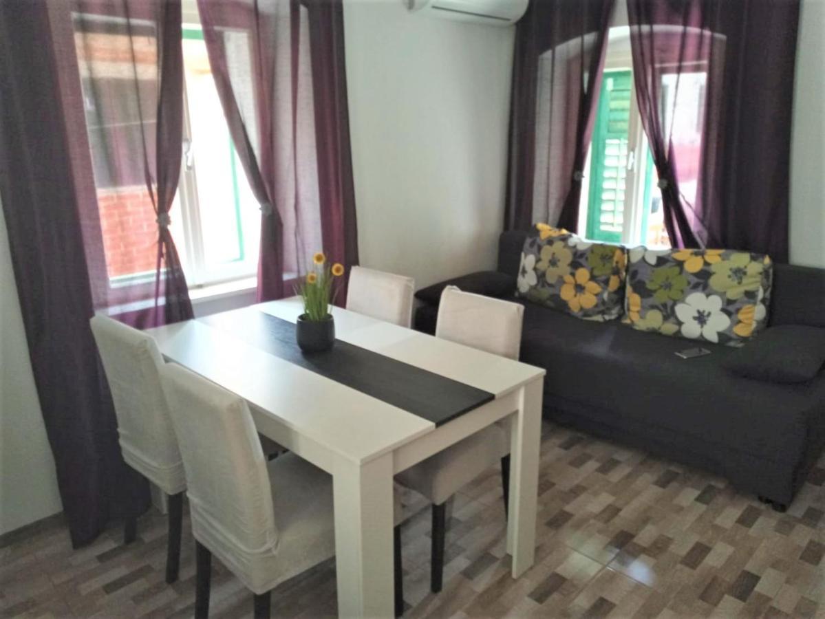 Apartment Karlito Kaštela Eksteriør bilde